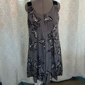 Simply Vera Vera Wang Black and Gray Floral Dress